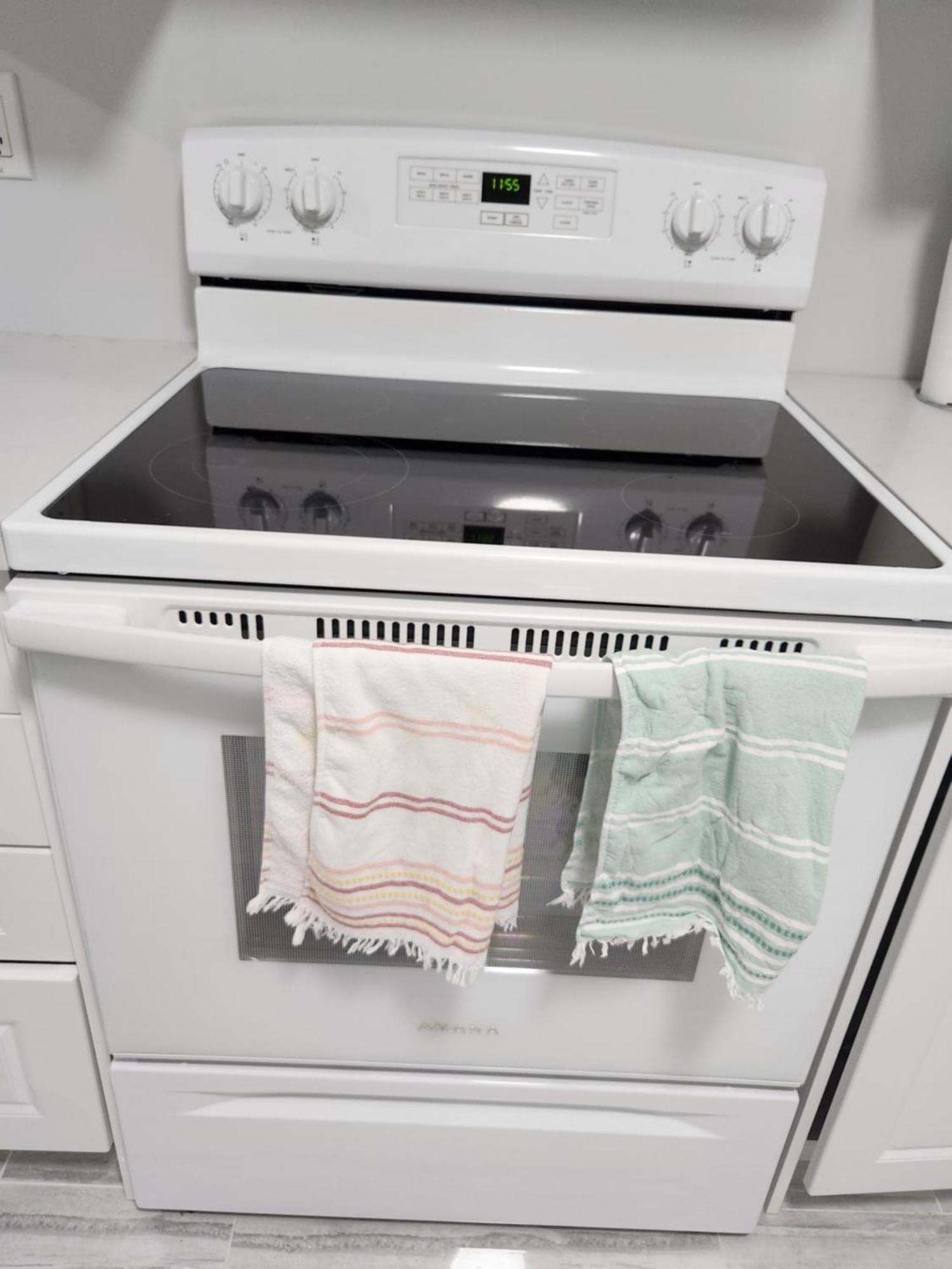 Apartment B 2 Bedroom Brampton Bagian luar foto